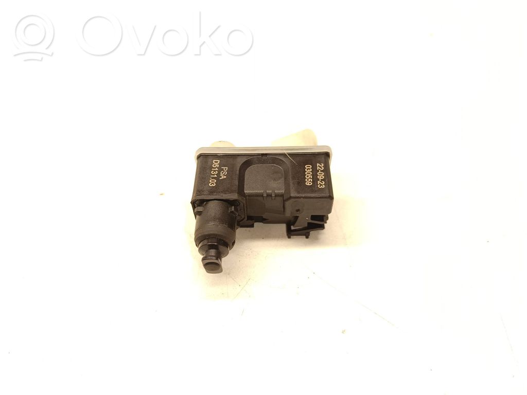 Opel Corsa F Fuel tank cap lock motor 