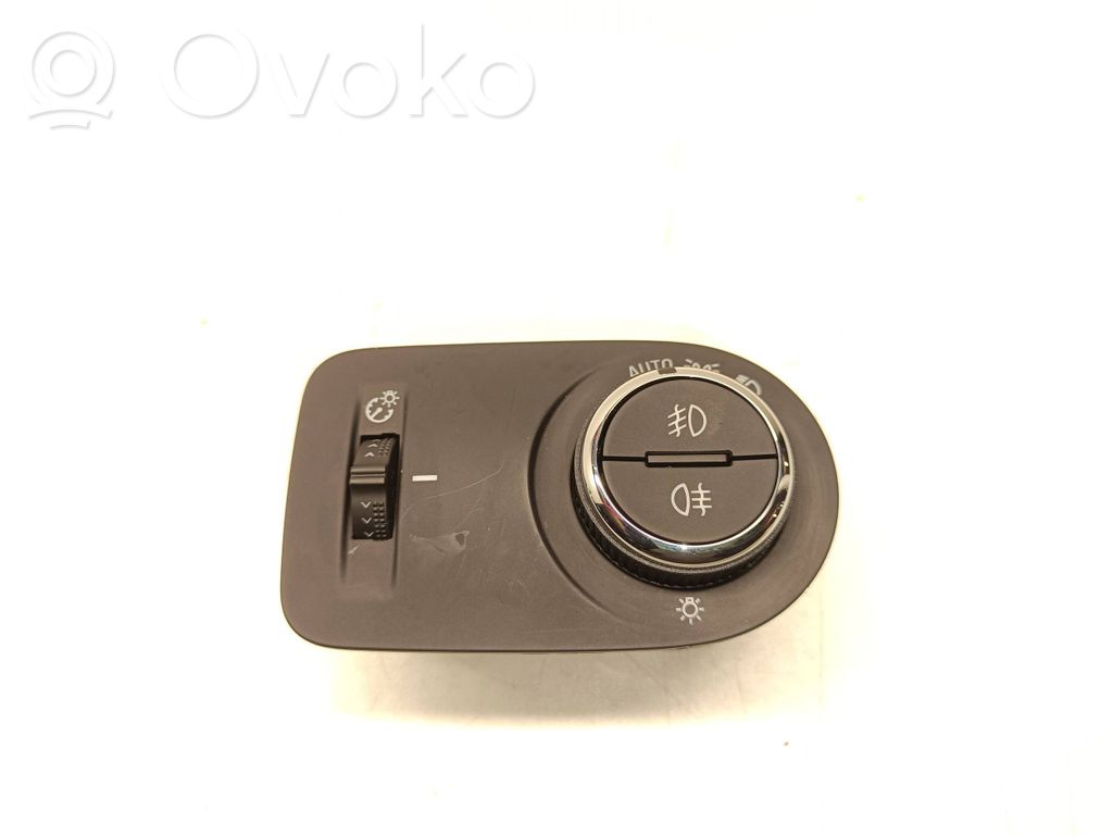 Opel Corsa F Interruptor de luz 
