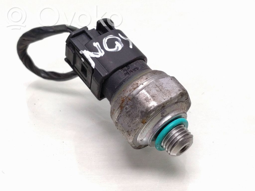 BMW X3 E83 Air conditioning (A/C) pressure sensor 