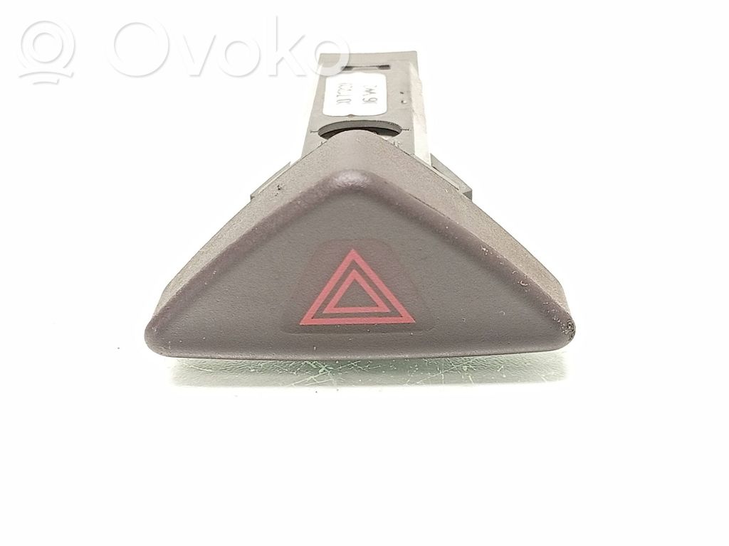 Volvo XC70 Hazard light switch 