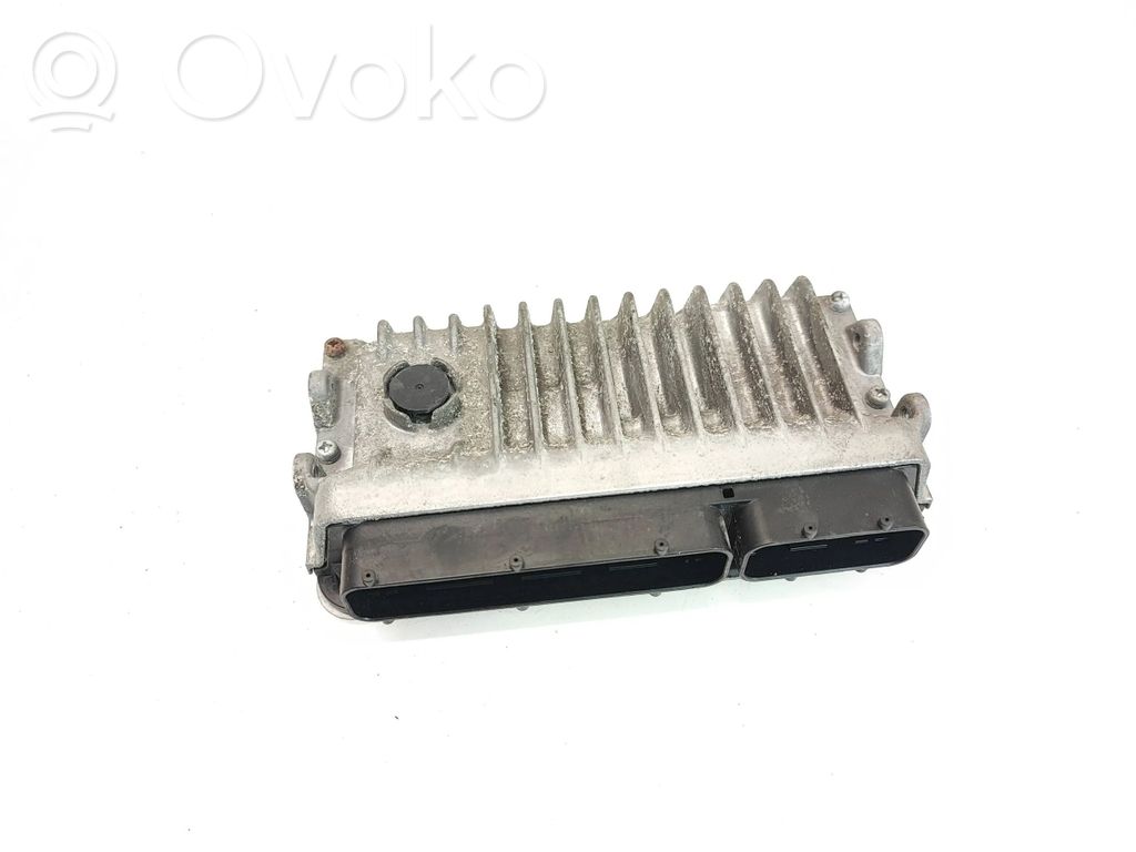 Toyota RAV 4 (XA40) Engine control unit/module 