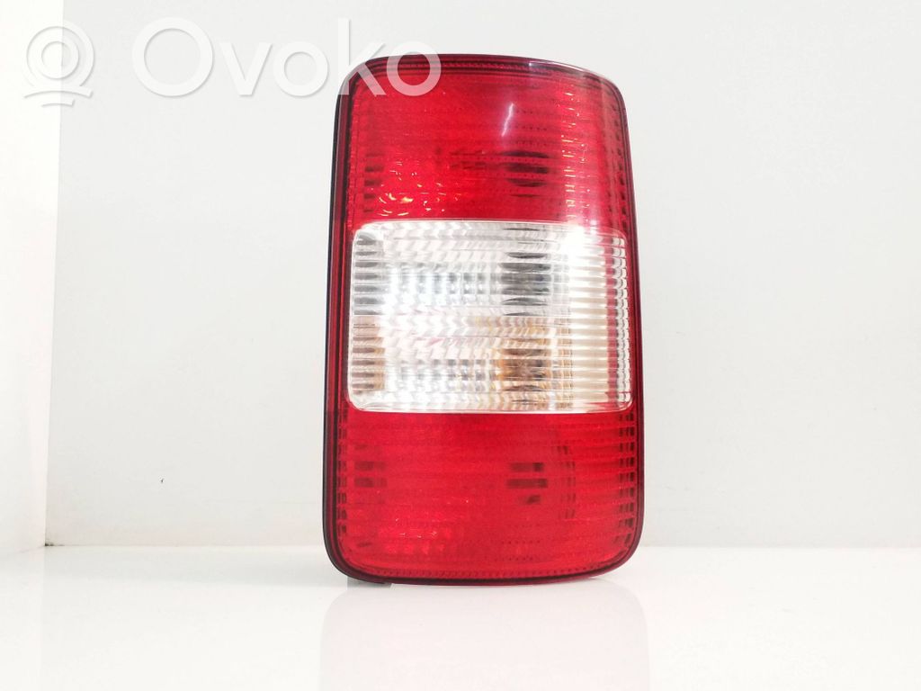 Volkswagen Caddy Aizmugurējais lukturis virsbūvē 