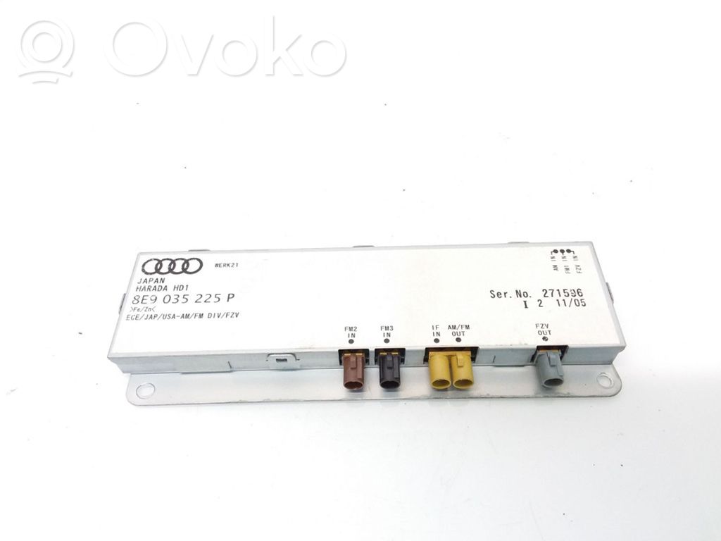 Audi A4 S4 B7 8E 8H Wzmacniacz anteny 