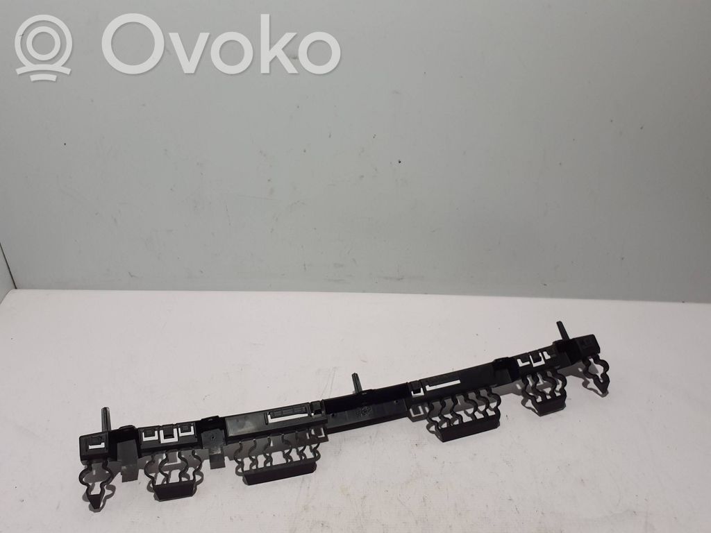 Renault Clio V Rear bumper mounting bracket 