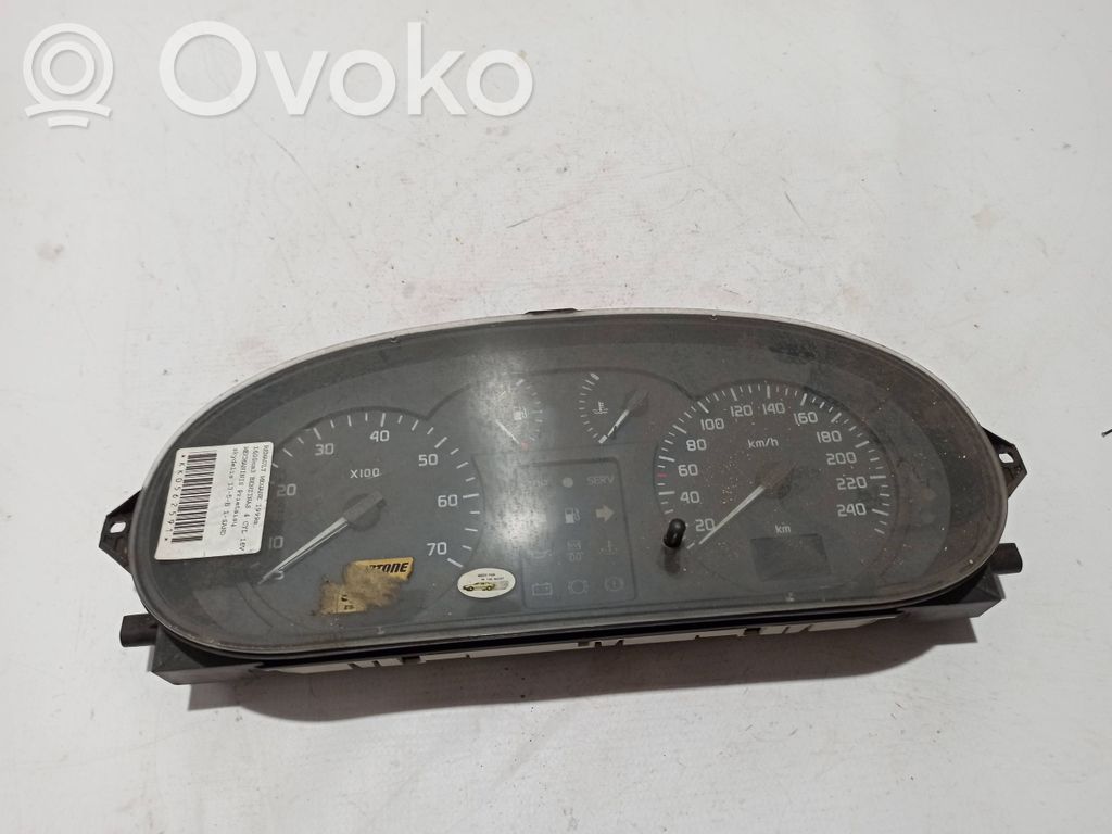 Renault Megane I Speedometer (instrument cluster) 