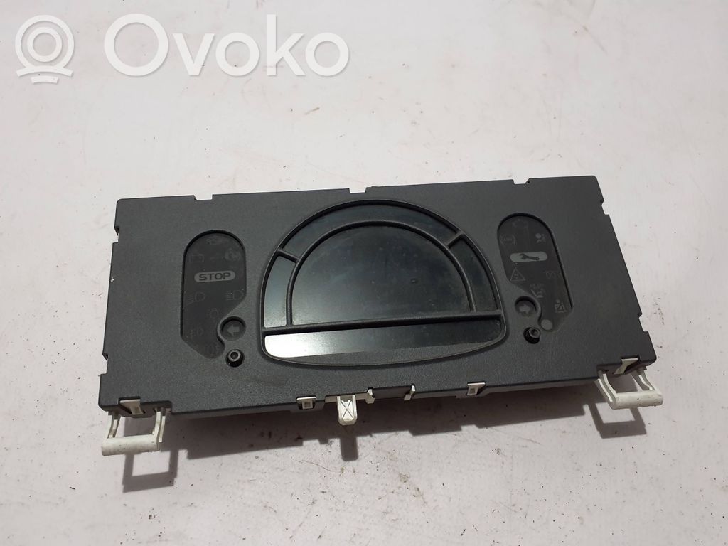 Renault Modus Speedometer (instrument cluster) 