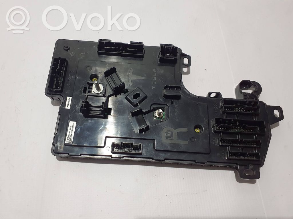 Tesla Model 3 Module de contrôle carrosserie centrale 