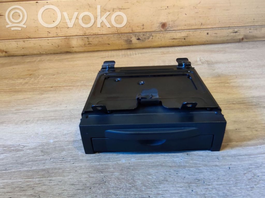 Volvo V50 Navigation unit CD/DVD player 