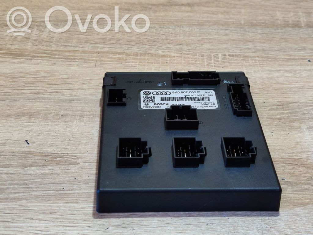 Audi A5 8T 8F Komforto modulis 