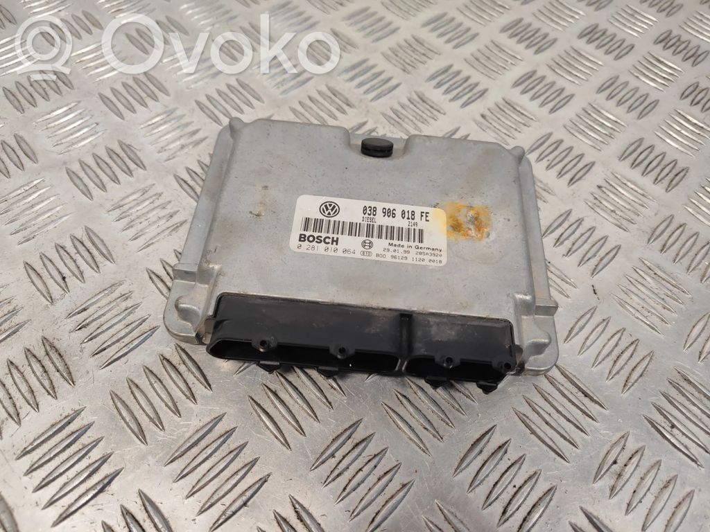 Volkswagen PASSAT B5 Engine control unit/module 
