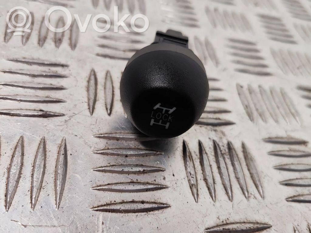 Toyota RAV 4 (XA30) Differential lock switch 