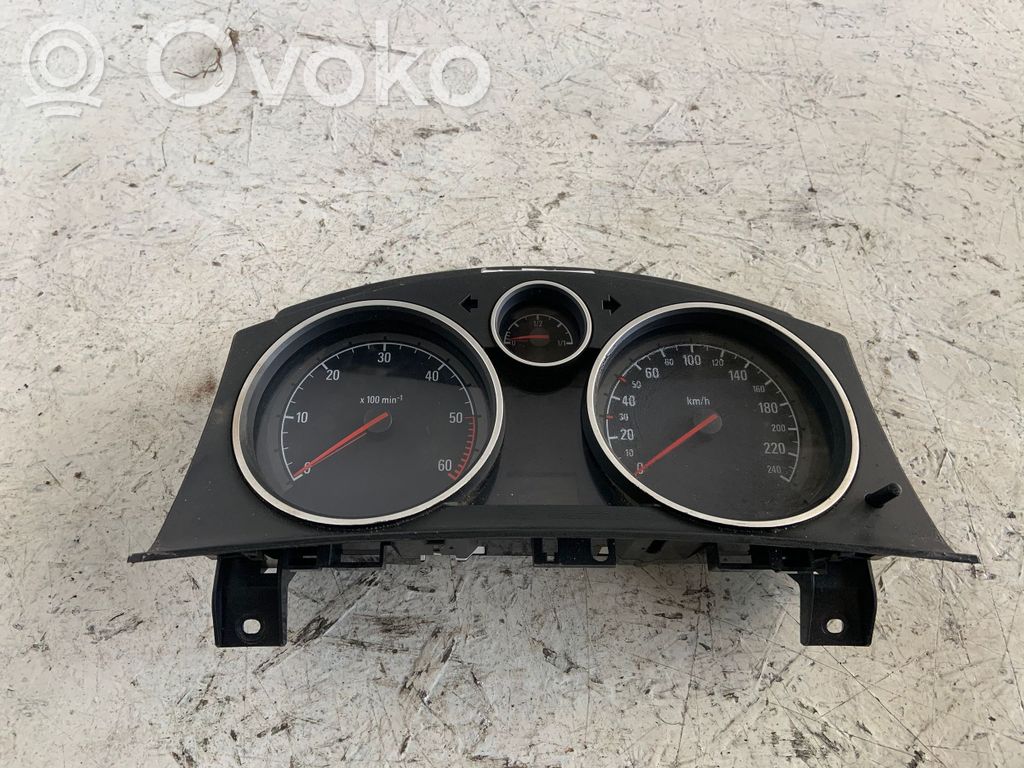 Opel Astra H Speedometer (instrument cluster) 