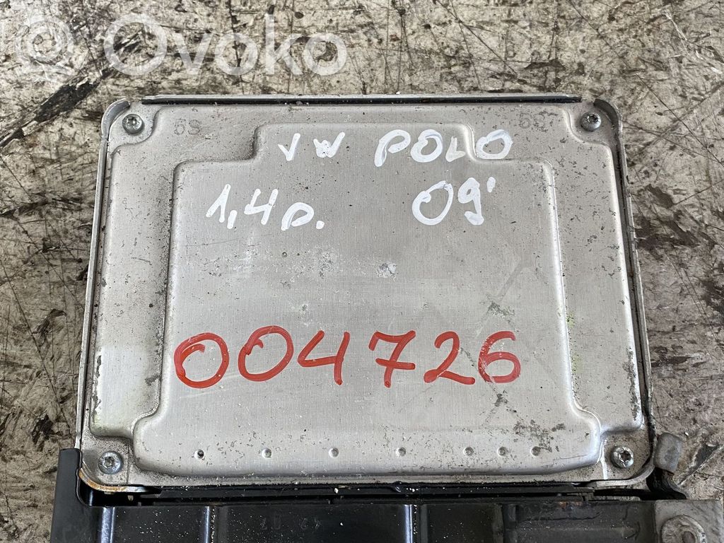 Volkswagen Polo IV 9N3 Variklio valdymo blokas 