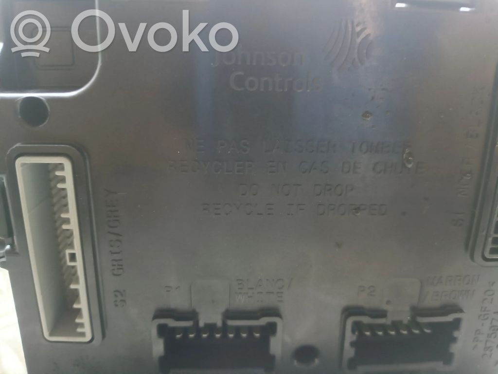 Smart ForTwo III C453 Komforta modulis 