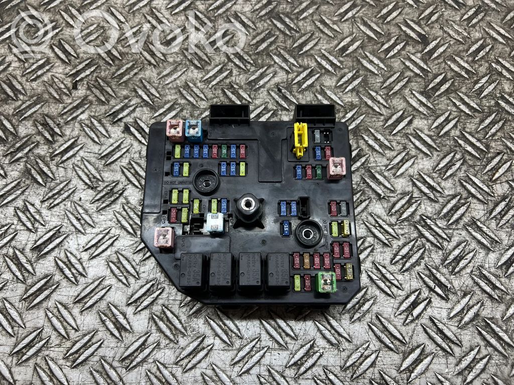 Opel Antara Fuse module 