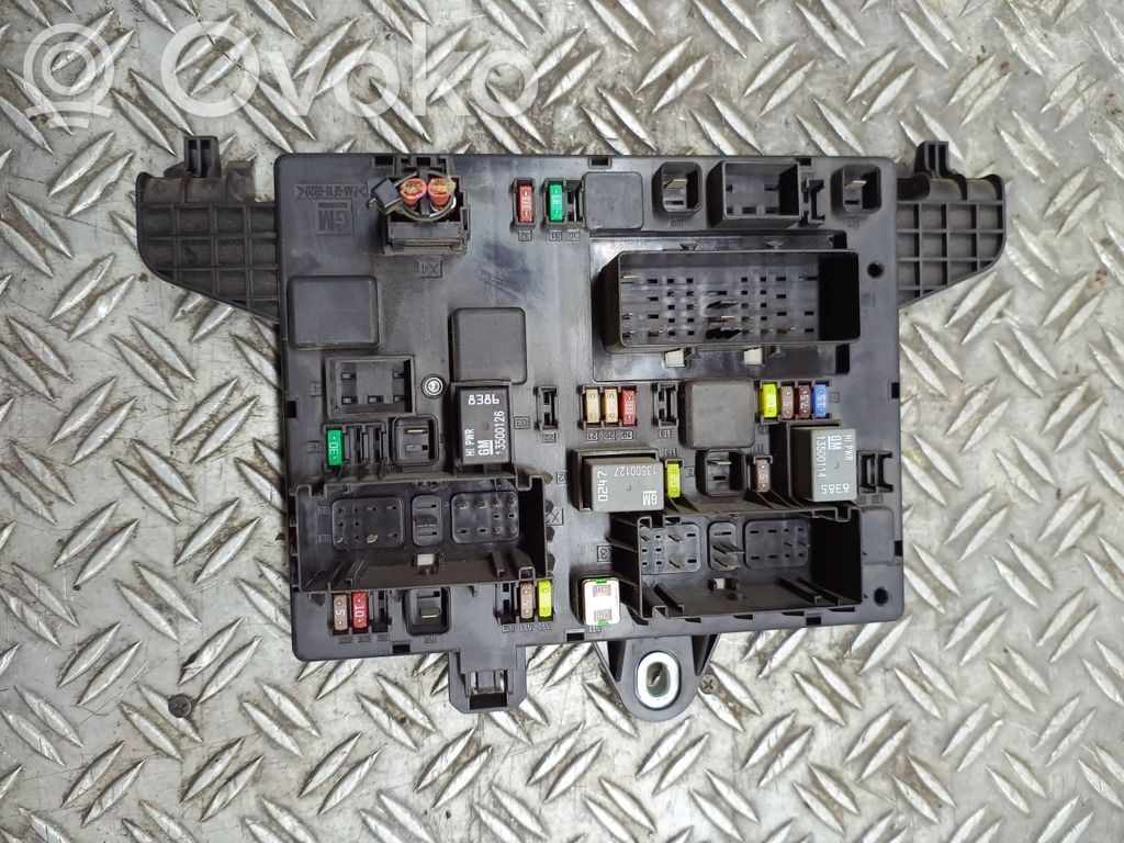 Opel Astra J Fuse box set 