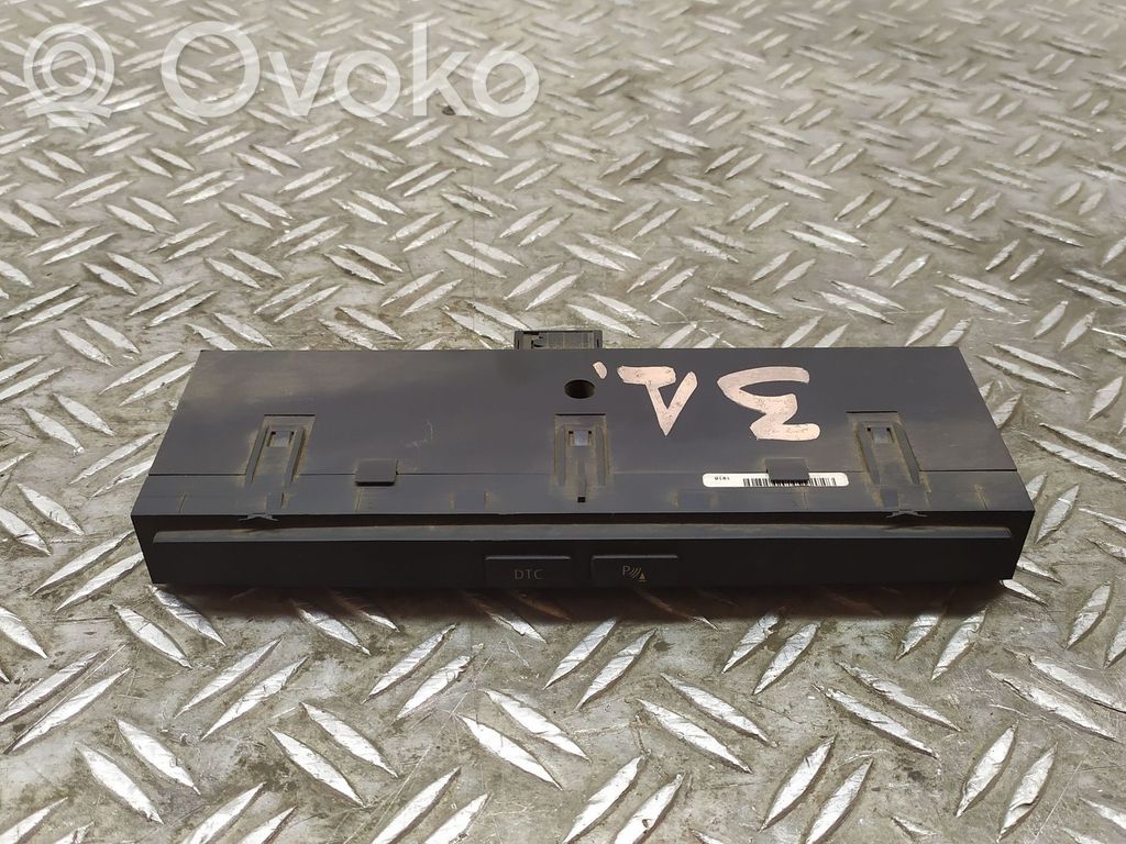 BMW 5 E60 E61 Parking (PDC) sensor switch 