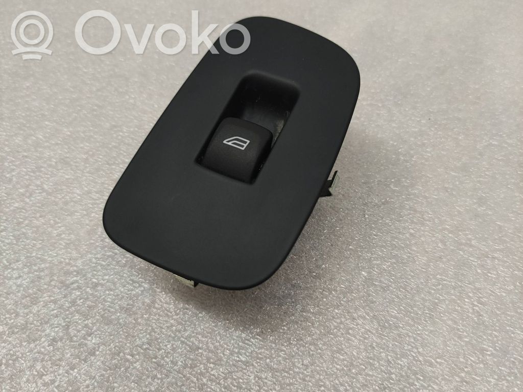 Volvo V60 Electric window control switch 