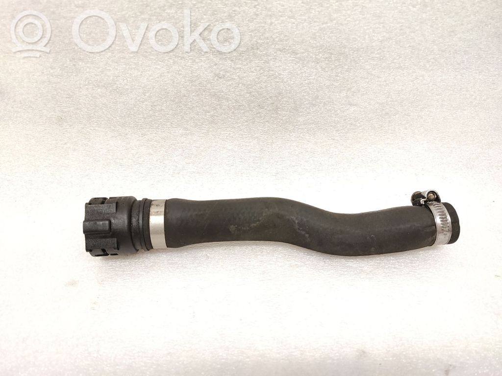 Engine coolant pipe/hose
