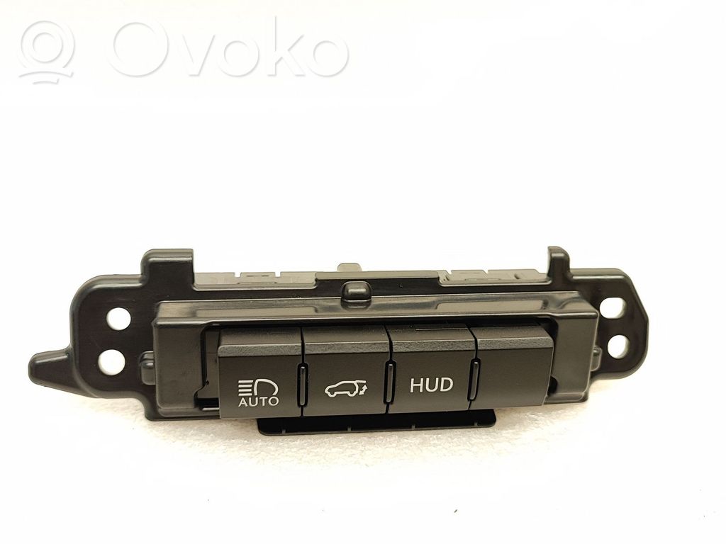 Lexus RX 450H A set of switches 