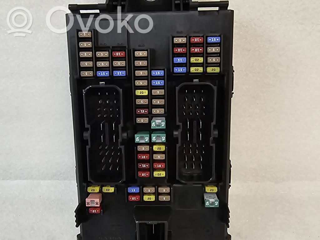 Volvo XC60 Drošinātāju bloks 