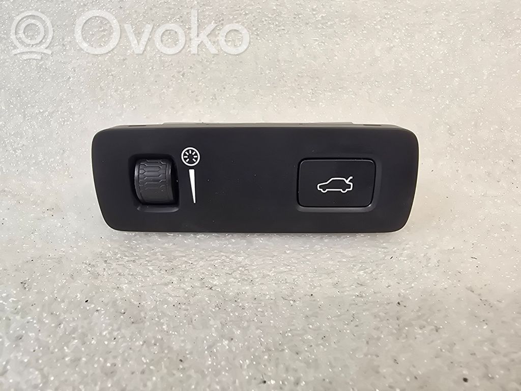 Volvo S90, V90 Tailgate/boot open switch button 