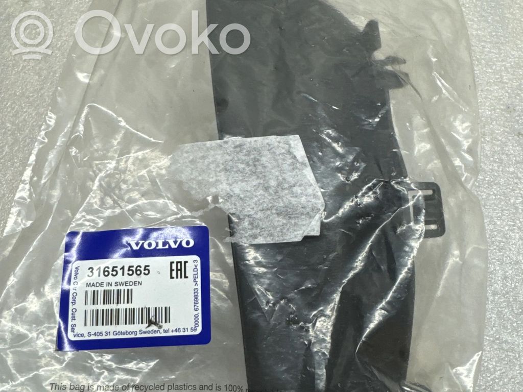 Volvo XC40 Wiper trim 