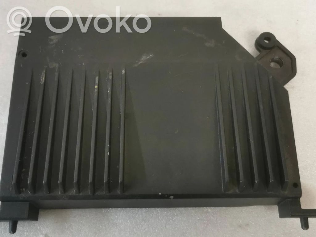 Volvo XC90 Wzmacniacz audio 