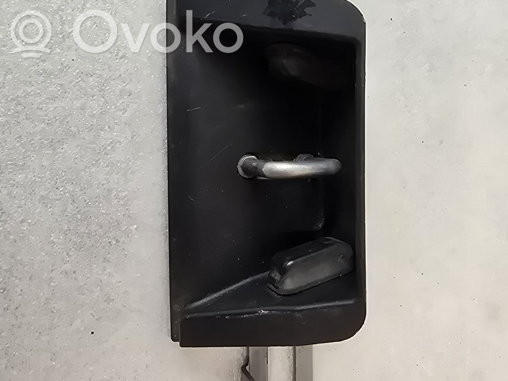 Volvo XC90 Trunk lock loop 