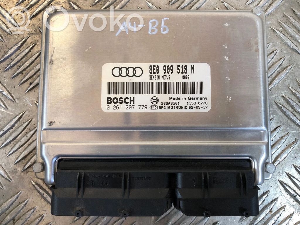Audi A4 S4 B6 8E 8H Unidad de control/módulo del motor 
