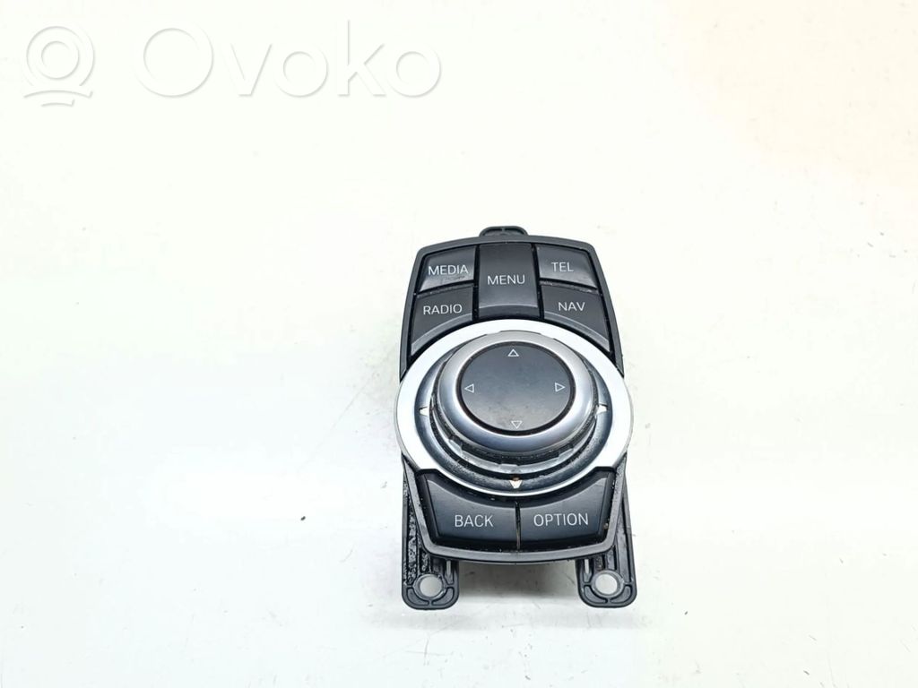 BMW 2 F46 Head unit multimedia control 