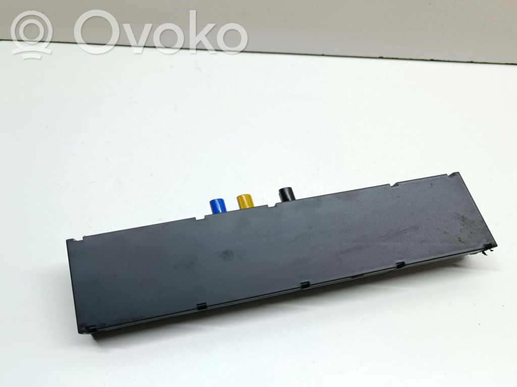 BMW 3 E46 Antenos stiprintuvas 