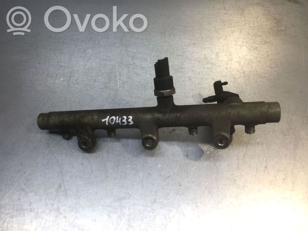 Citroen C5 Fuel main line pipe 