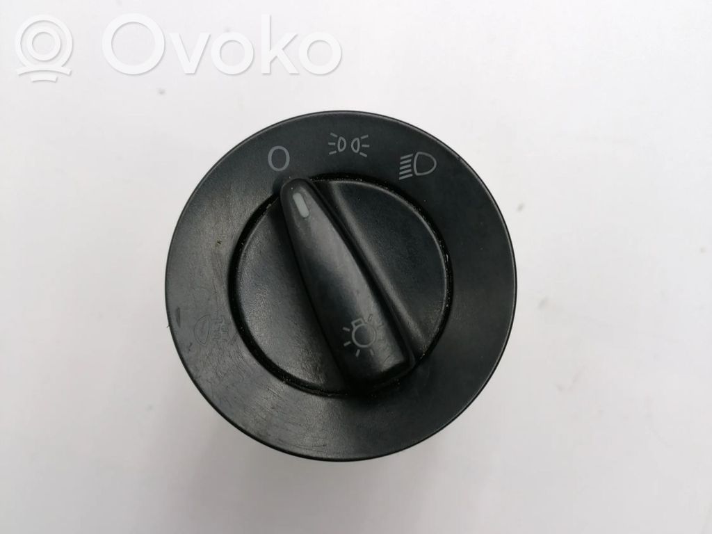 Volkswagen Golf IV Light switch 