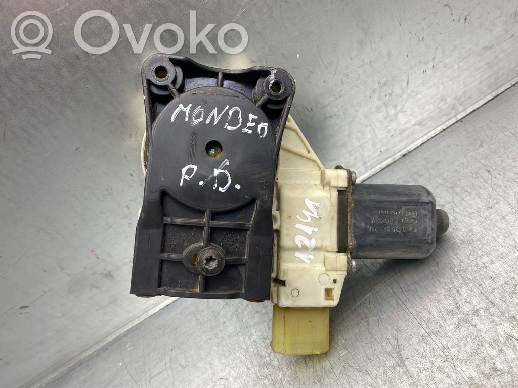 Ford Mondeo MK IV Priekinio lango pakelėjo varikliukas 