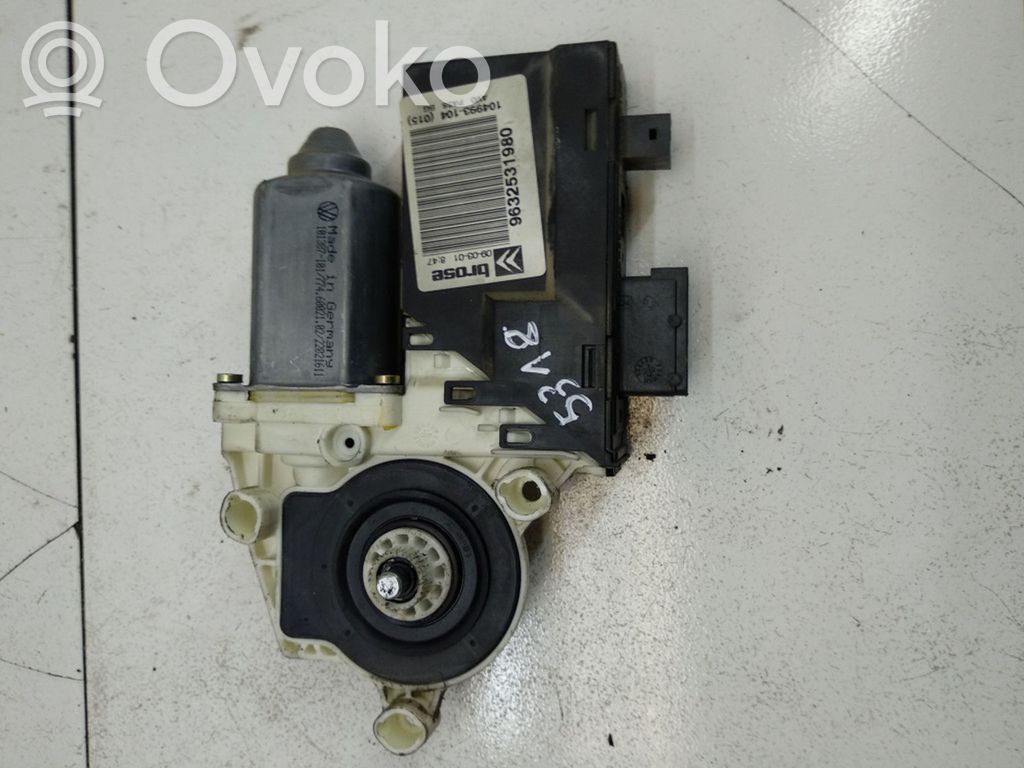 Citroen C5 Motor del regulador de la ventanilla de la puerta delantera 
