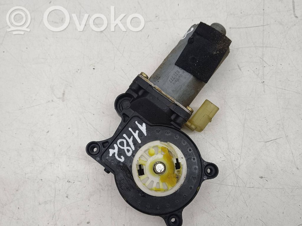 Volvo V70 Asa reguladora de la puerta trasera 