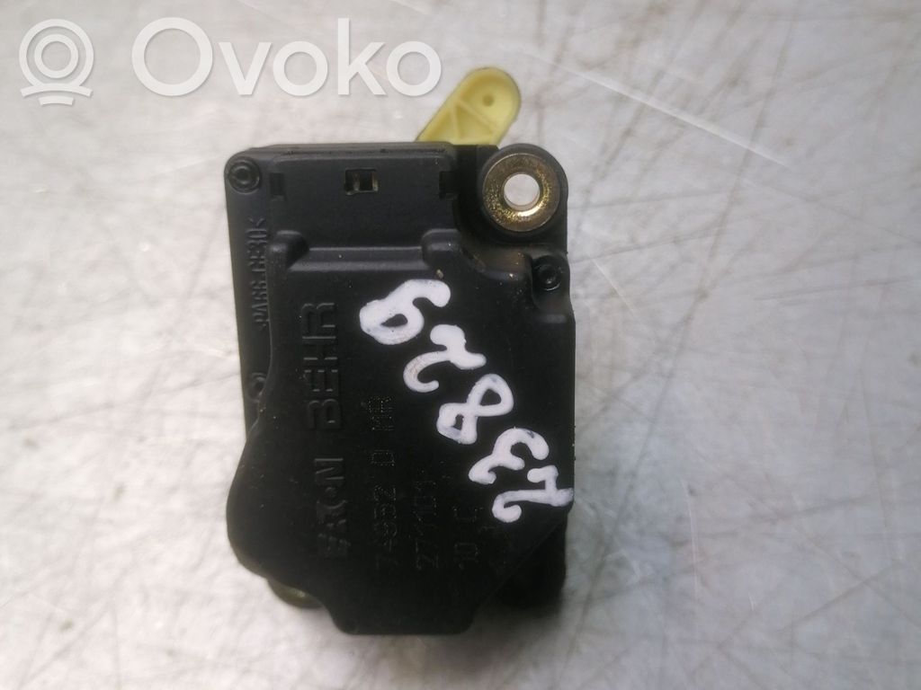 Volvo S60 Oro sklendės varikliukas 
