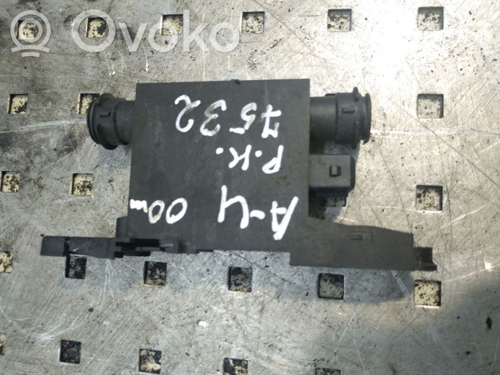 Audi A4 S4 B5 8D Door central lock control unit/module 