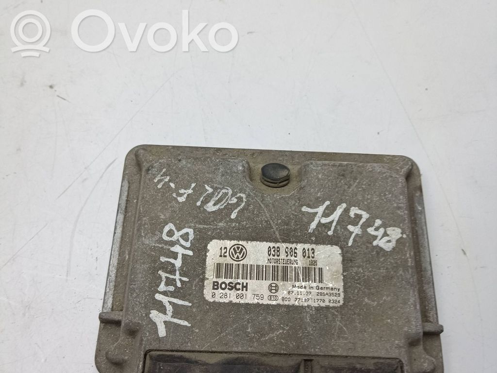 Volkswagen Golf IV Engine control unit/module 