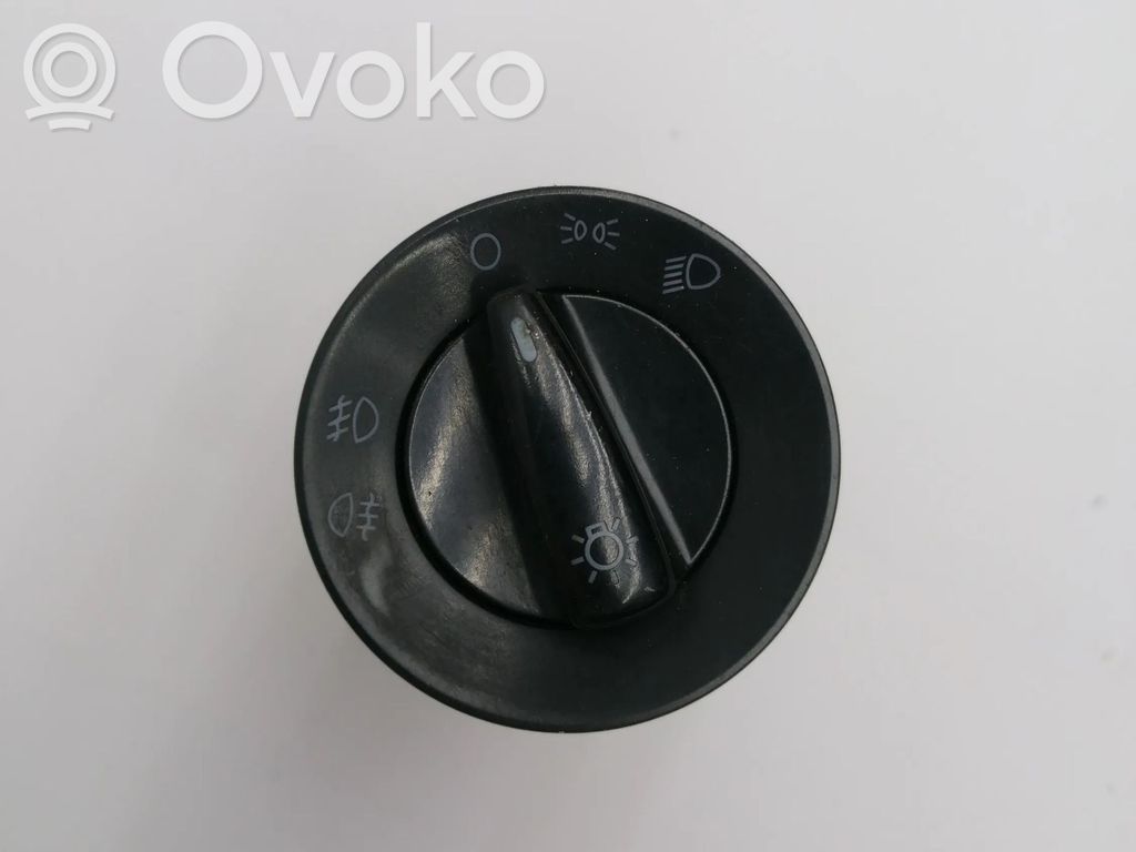 Volkswagen PASSAT B5 Light switch 