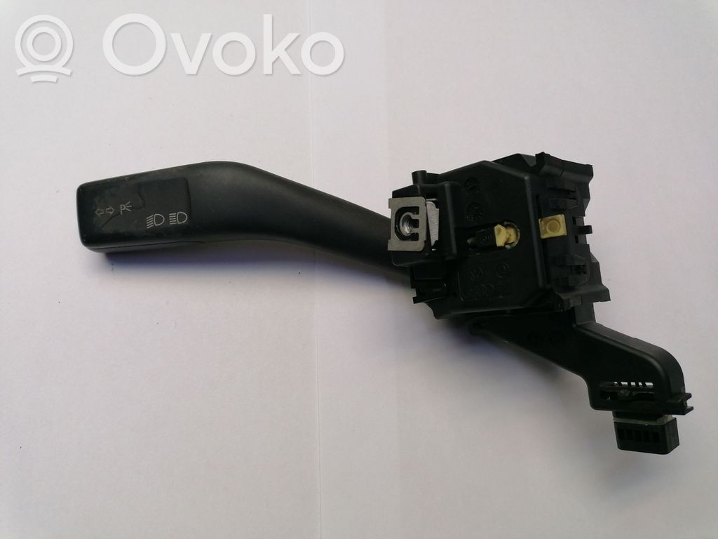 Volkswagen Golf V Indicator stalk 