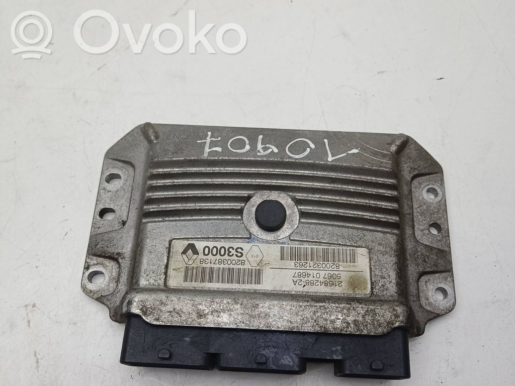 Renault Megane II Engine control unit/module 