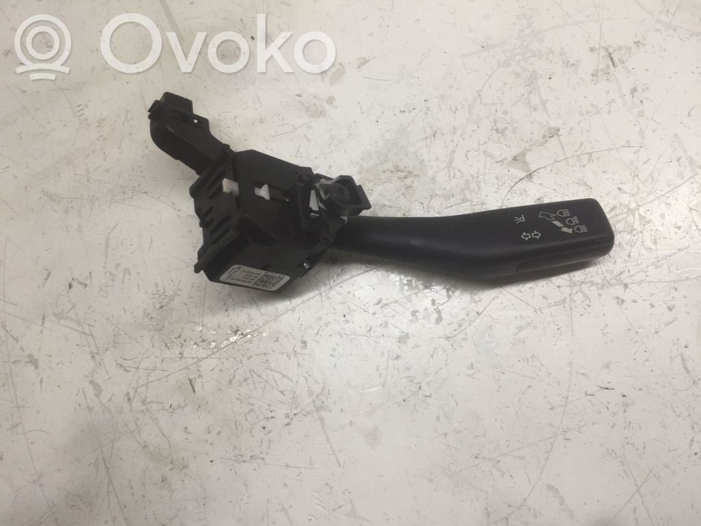 Volkswagen Golf V Indicator stalk 