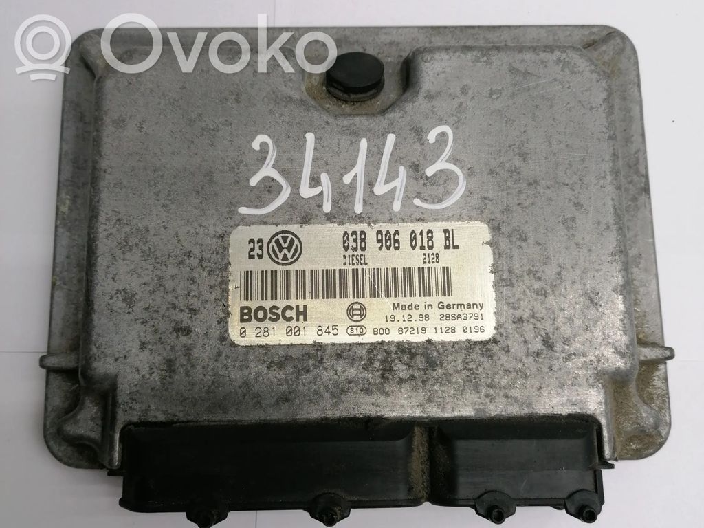 Volkswagen Golf IV Engine control unit/module 