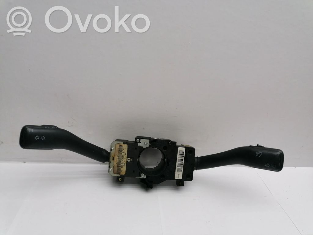 Volkswagen Golf IV Wiper turn signal indicator stalk/switch 