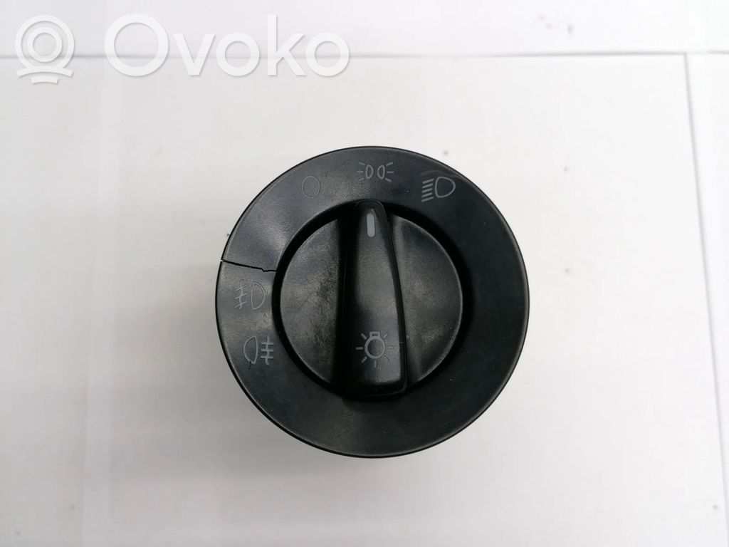 Volkswagen Golf IV Light switch 