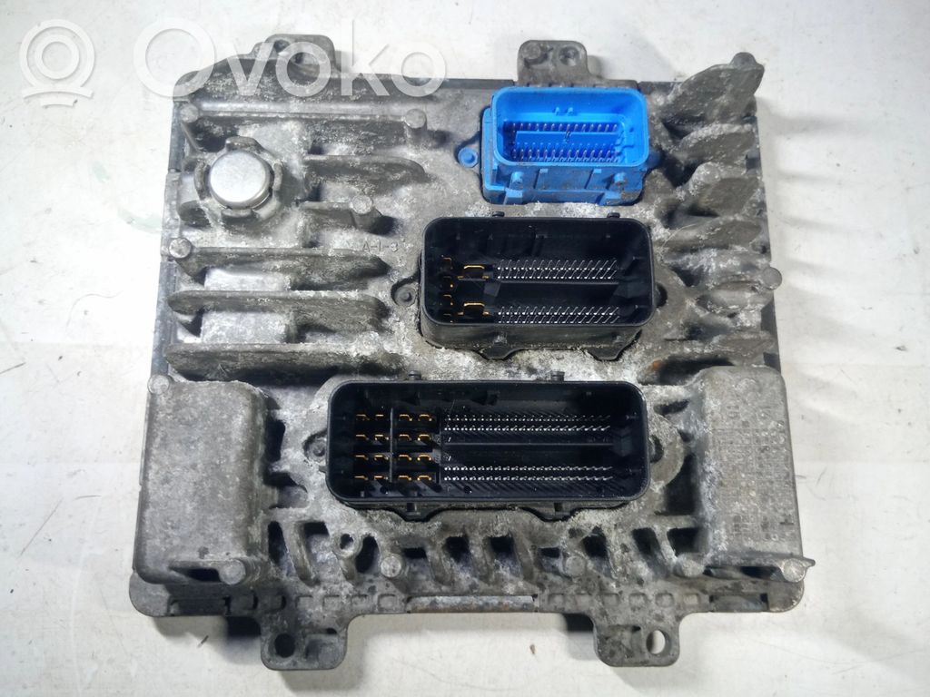 Opel Zafira C Engine control unit/module 