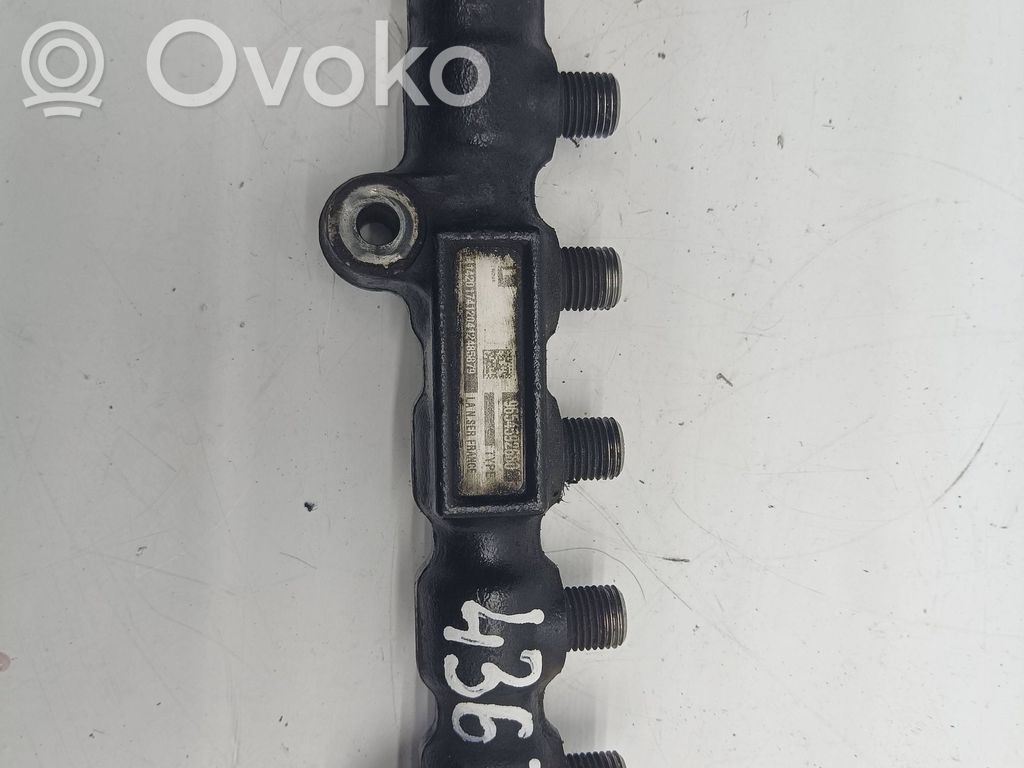 Ford Focus C-MAX Fuel main line pipe 