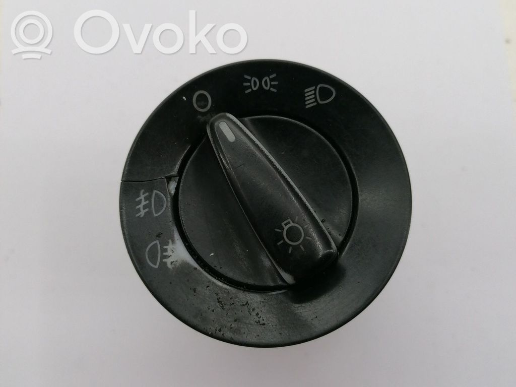 Volkswagen Golf IV Light switch 